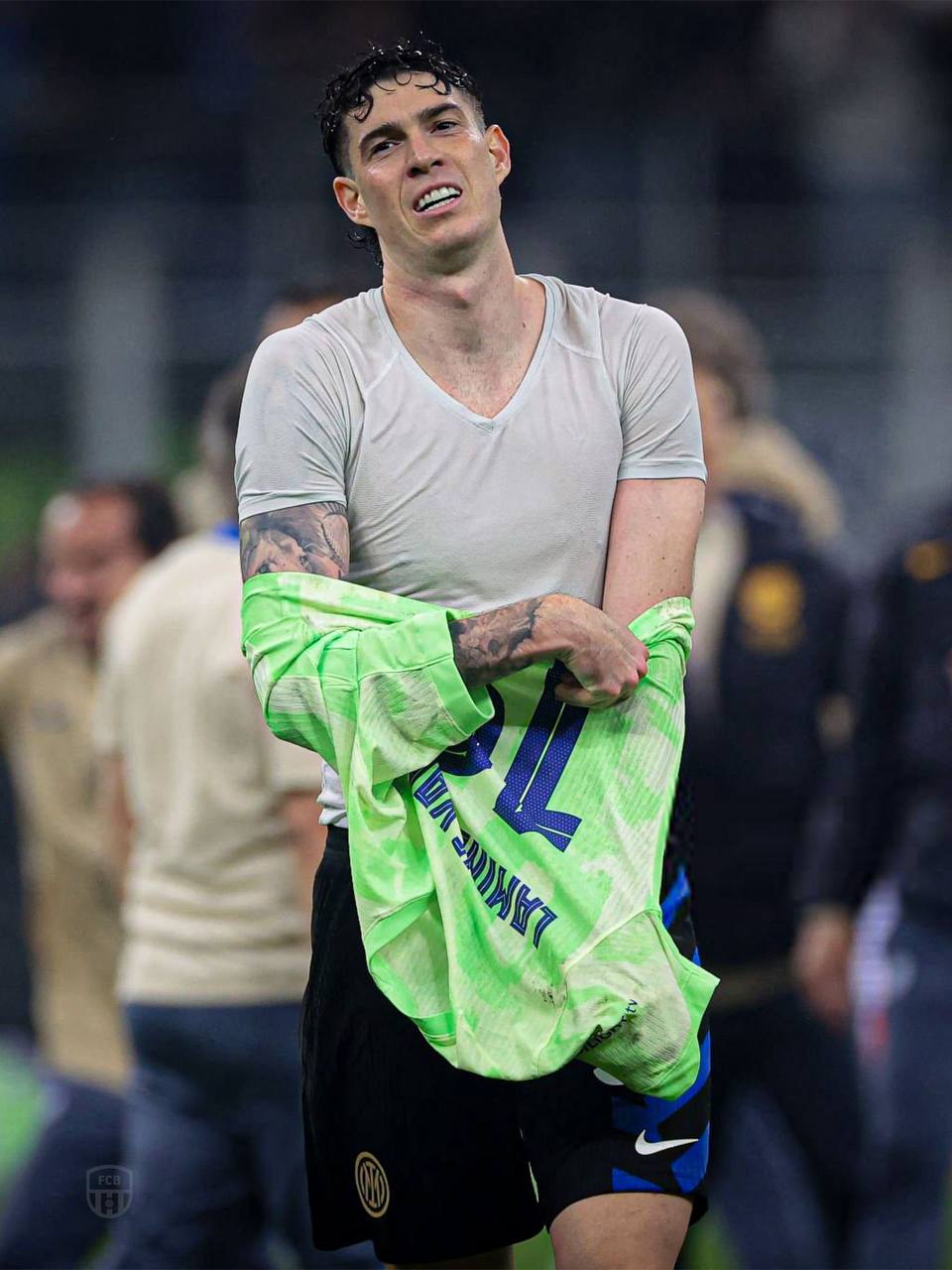 برشلونة يغلق باب باستوني نهائيًا