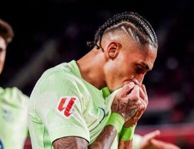 رافينيا وقصة الوفاء النادرة… لاعب يرفض الهروب رغم الألم