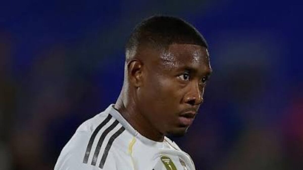 ريال مدريد يفجرها رسميًا.. ألابا يغادر مع نهاية الموسم