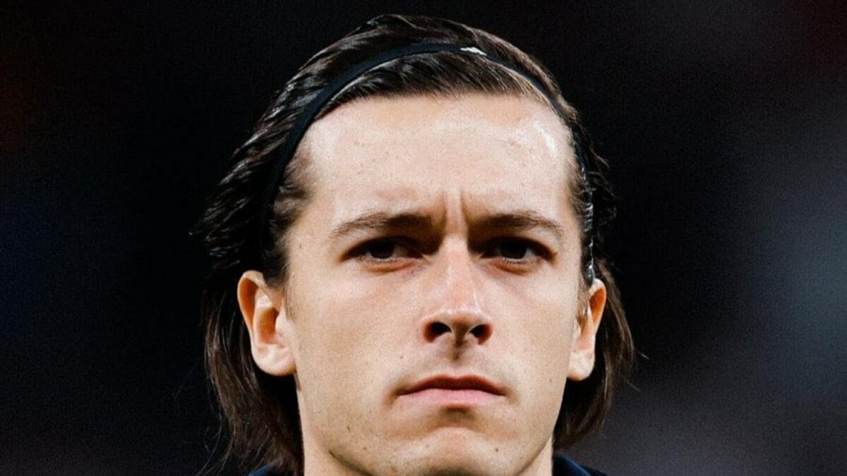 مفاجأة في ريال مدريد.. الظهير المنتظر قد لا يكون كاريراس