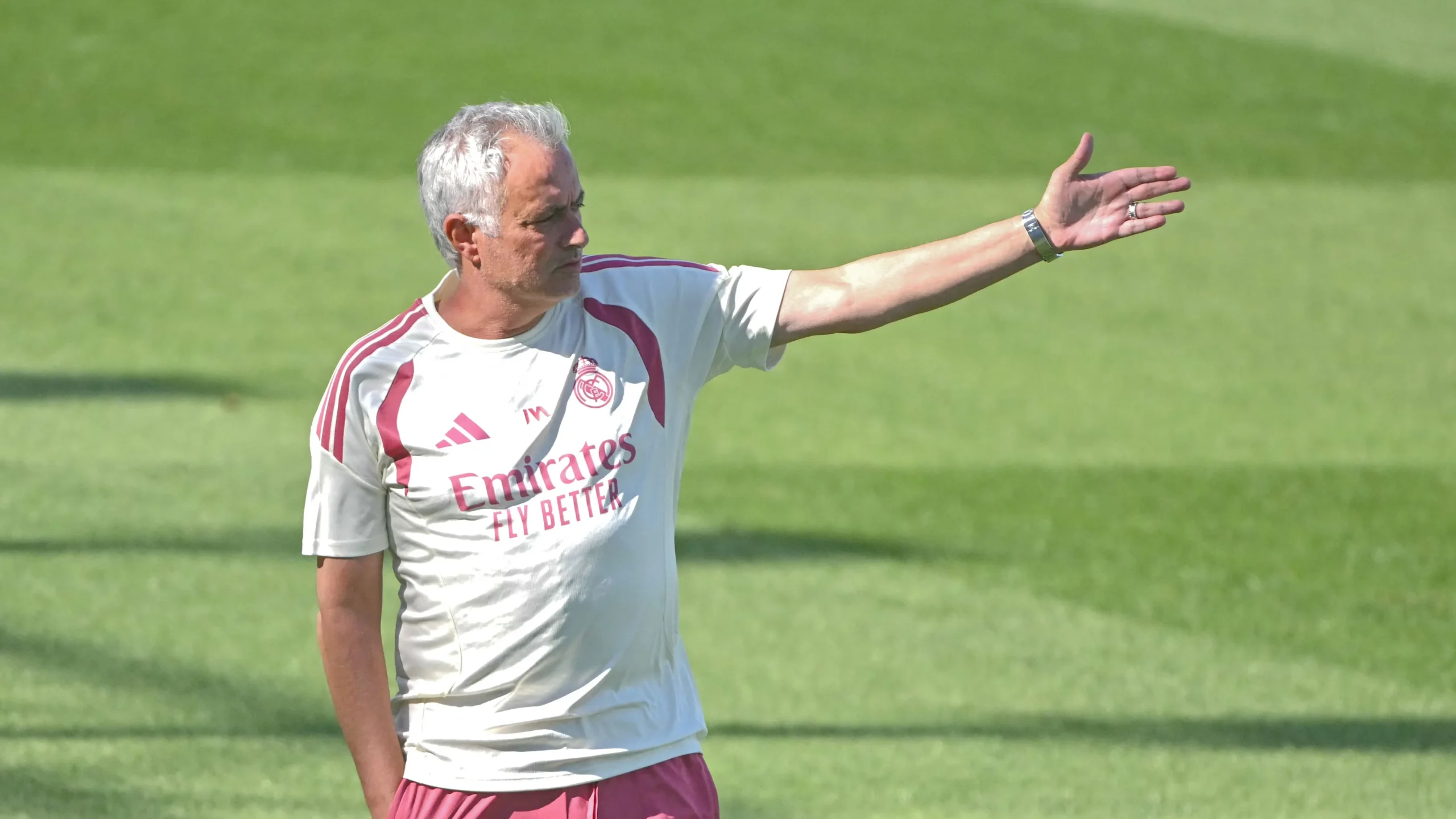 معضلة تكتيكية تؤرق مورينيو في ريال مدريد