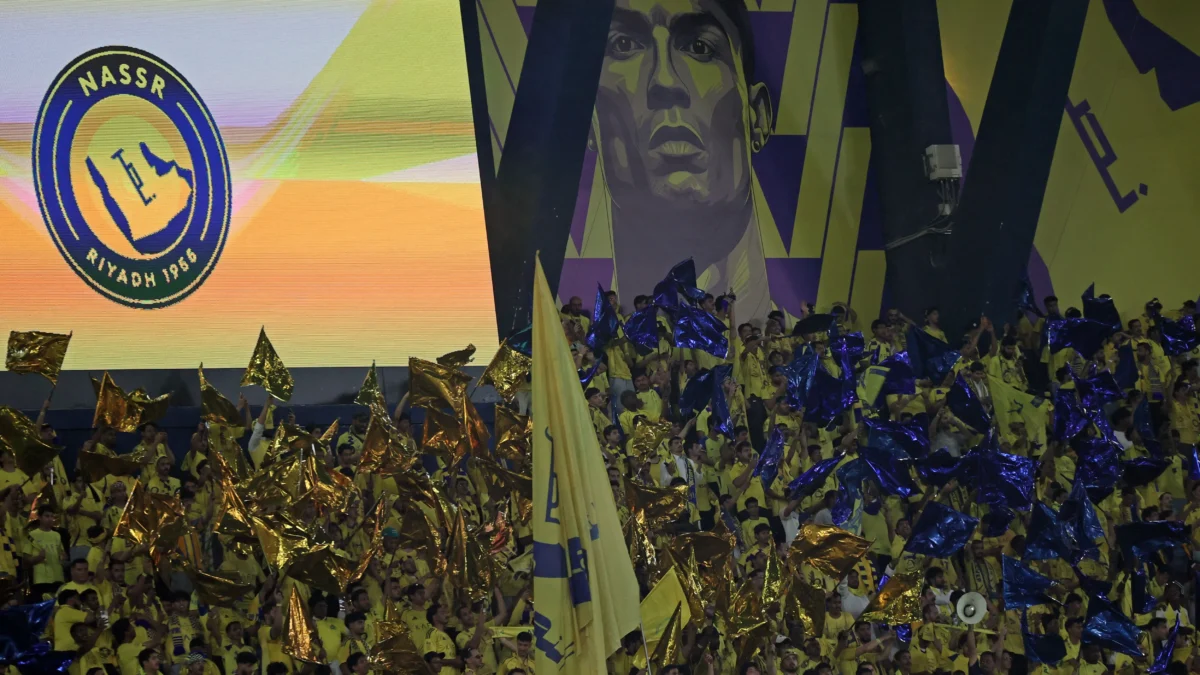 جماهير النصر تشعل التحية لكوستا