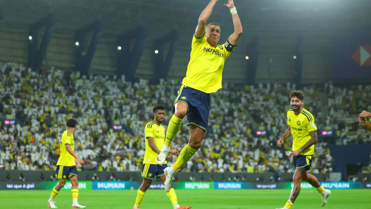رونالدو يقلب الطاولة ويقود النصر لصدارة دوري روشن