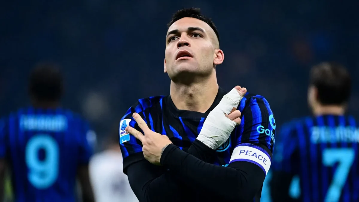 هل ينجح برشلونة في ضم لاوتارو مارتينيز؟