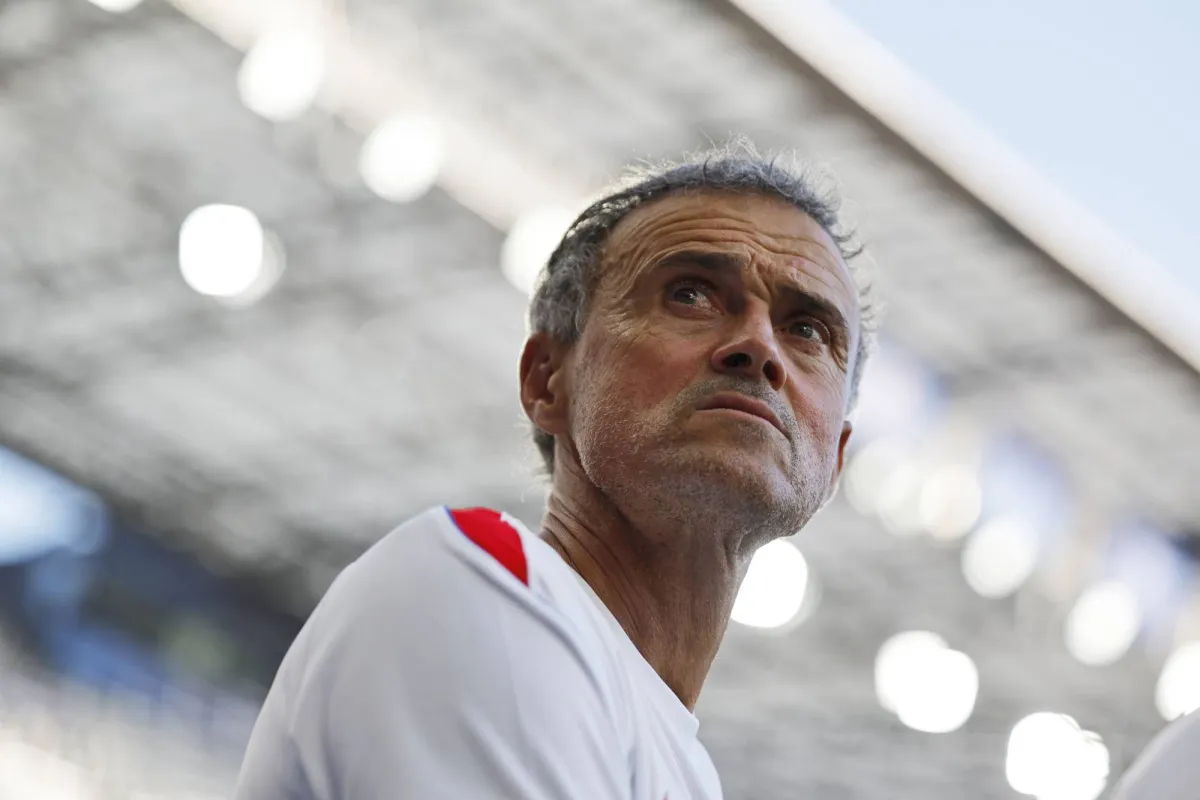إنريكي يسعى لمعادلة إنجاز ريال مدريد التاريخي