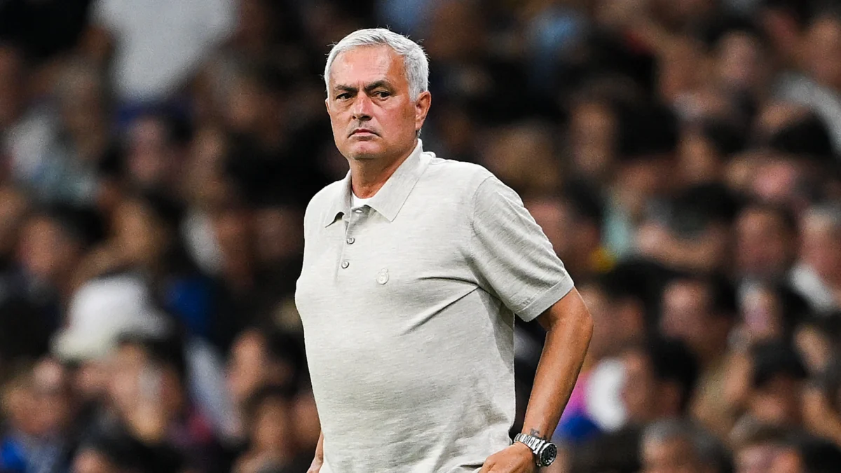 ريال مدريد يحسم التعاقد مع مدافع راسينج سانتاندير