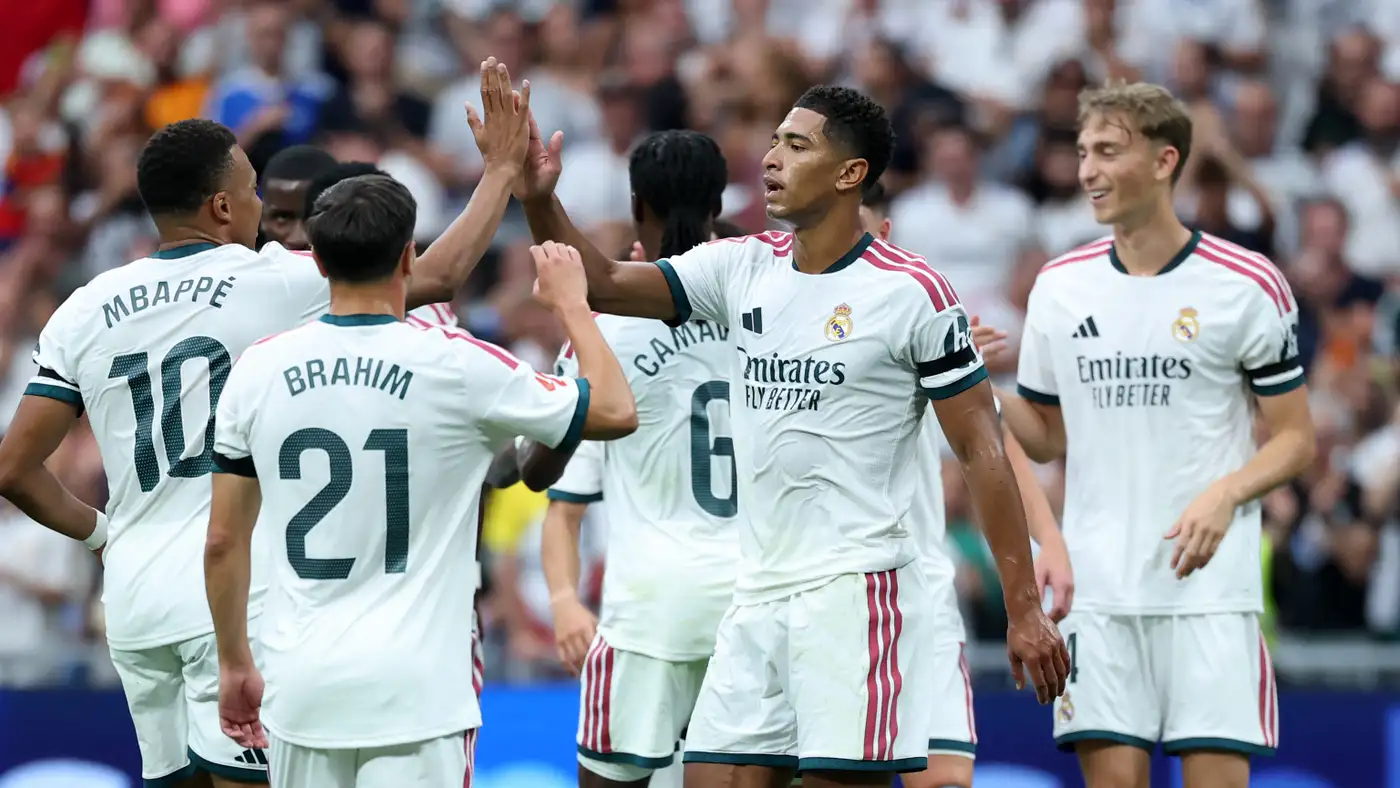ريال مدريد يكتسح مالاجا برباعية ويتصدر الليجا مؤقتًا