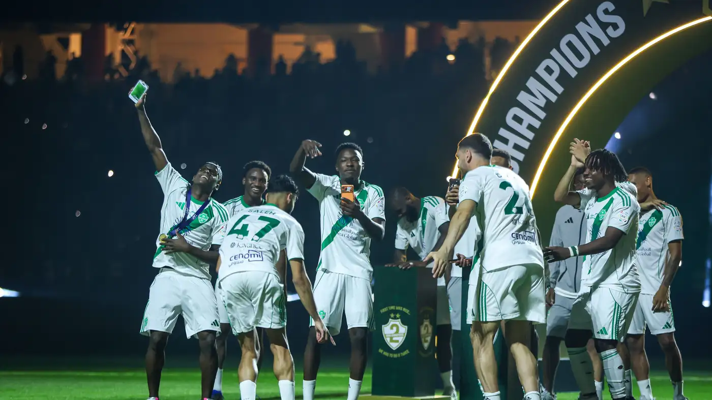 قرار مفاجئ من مدرب الأهلي قبل كلاسيكو الهلال