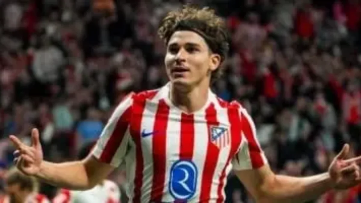 أتلتيكو مدريد يحدد شروط عودة ألفاريز وسط أزمة برشلونة