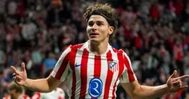 أتلتيكو مدريد يحدد شروط عودة ألفاريز وسط أزمة برشلونة