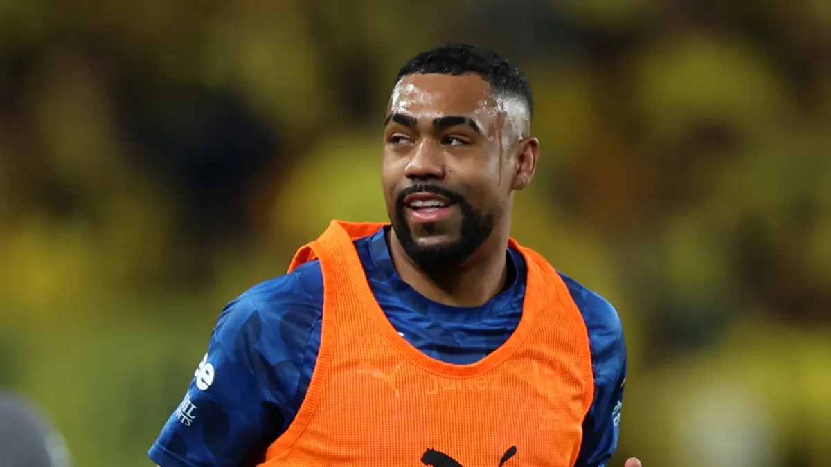 مالكوم يشعل الأجواء في وداع الهلال