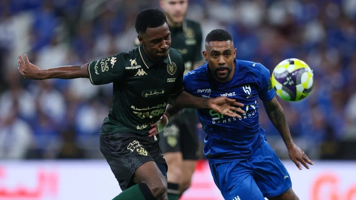 تجربة جديدة لنجم الأهلي الفرنسي في دوري روشن