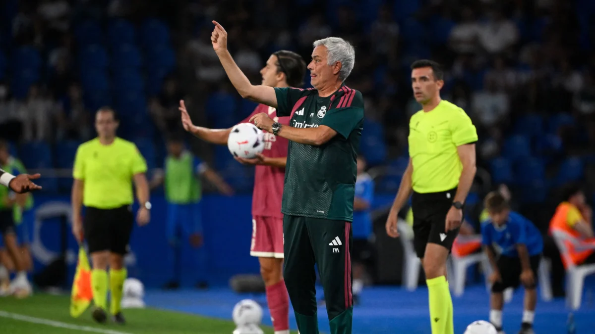 مورينيو بعد توقيع عقده مع ريال مدريد: أنا عائد إلى بيتي