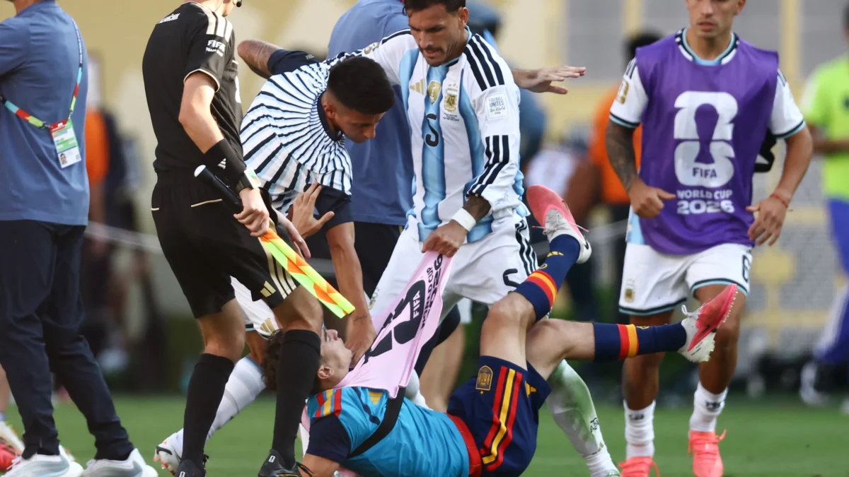 باريديس يهاجم الفيفا ويعلق على عقوبته