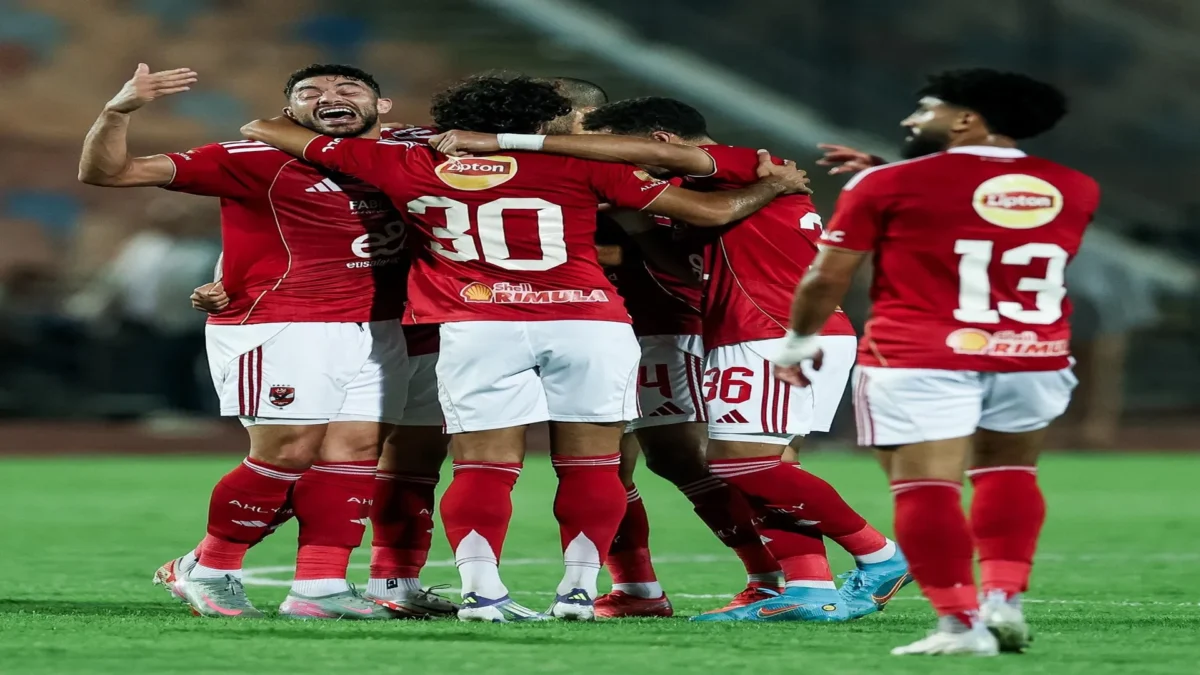 ميدو يهاجم قرار الحكم في مباراة الأهلي وإنبي