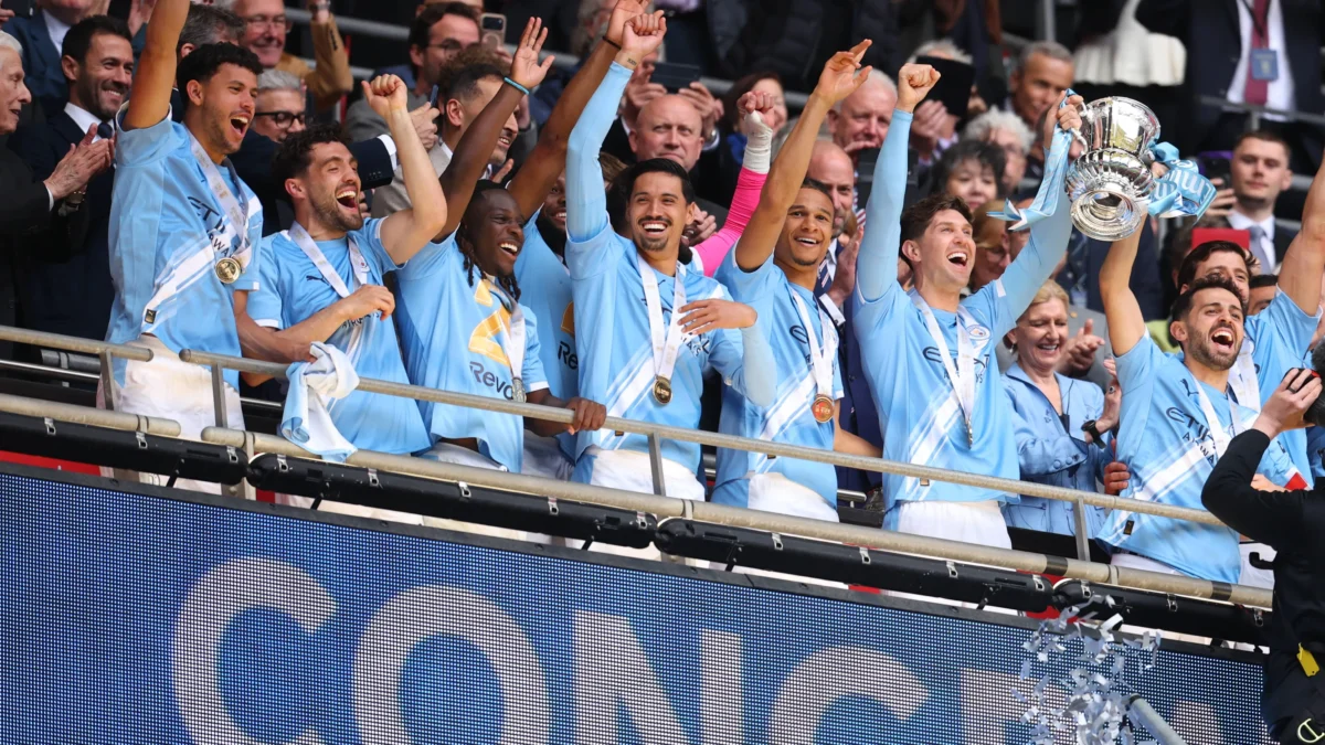 مانشستر سيتي يفاوض موهبة بالميراس لتعويض رحيل سافينيو