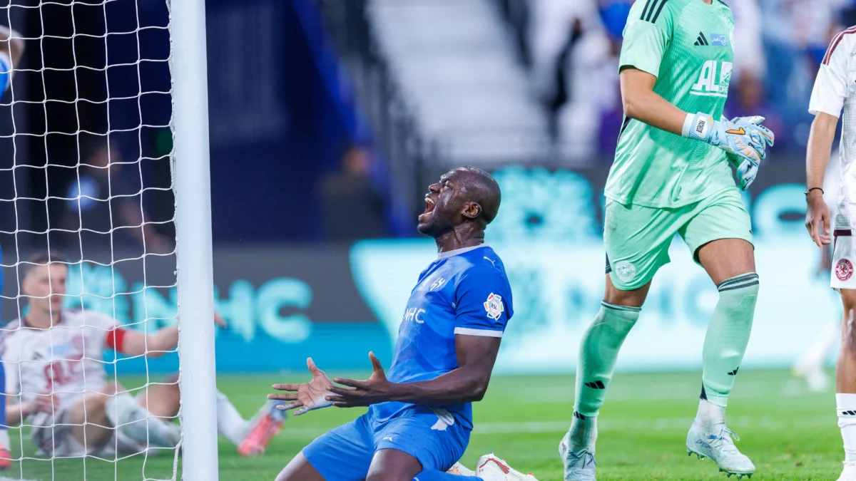 طقس قاسٍ يلقي بظلاله على خماسية الهلال أمام الخليج
