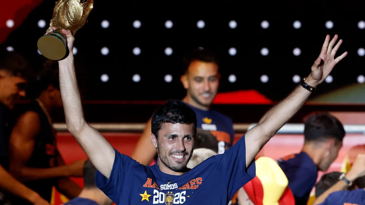 برشلونة يهدد ريال مدريد بصفقة رودري