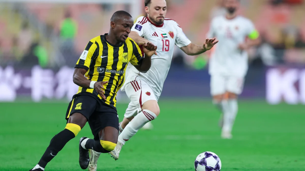 مفاوضات ليفركوزن تقرب موسى ديابي من الرحيل عن الاتحاد