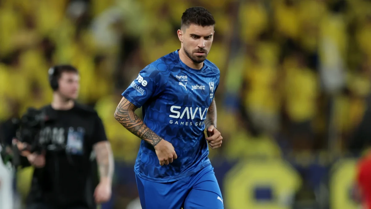نيفيز يقود الهلال للتأهل في كأس الملك