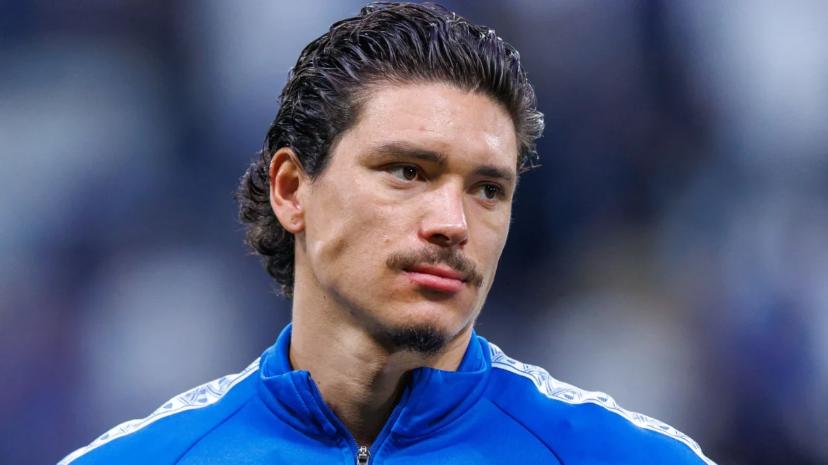 أتلتيكو مدريد يراقب مهاجم الهلال السعودي