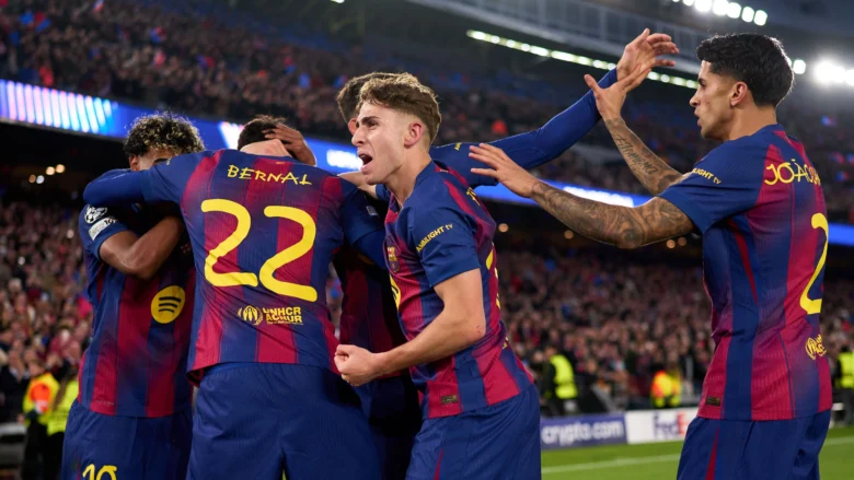 برشلونة يخطط لتحسين عقد نجمه الشاب