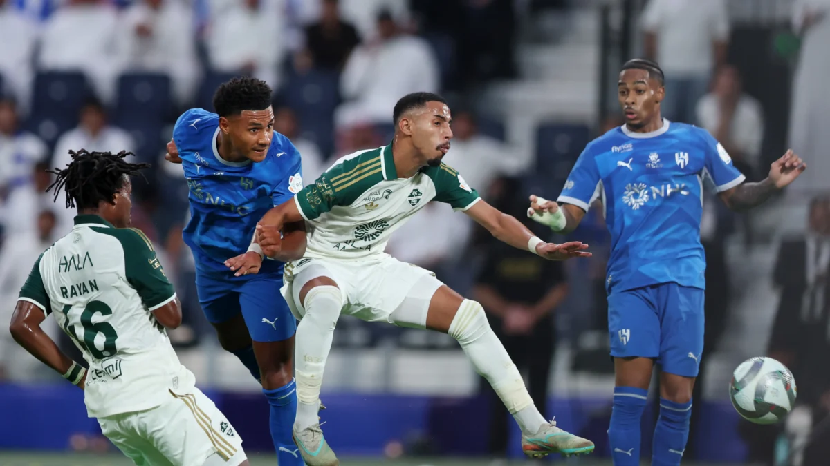 تاريخ مواجهات الهلال والأهلي في الدوري والبطولات