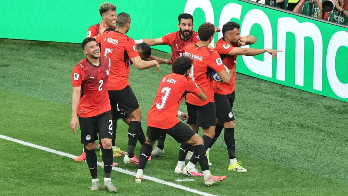تفاصيل إصابة تريزيجيه ومدة غيابه عن منتخب مصر