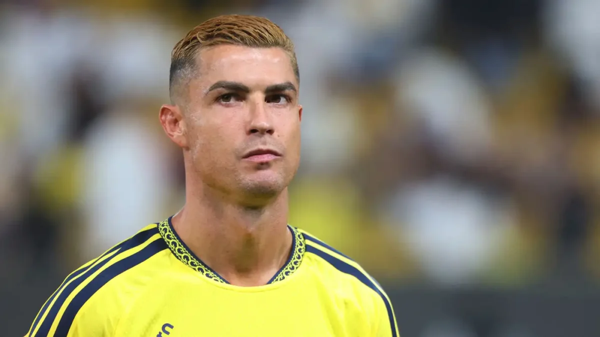 رونالدو يكتب التاريخ ويعادل رقماً قياسياً صمد 87 عاماً