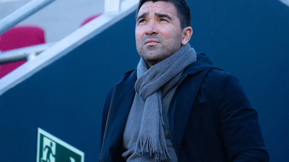 ديكو يكشف تطورات تجديد عقود ثلاثي برشلونة
