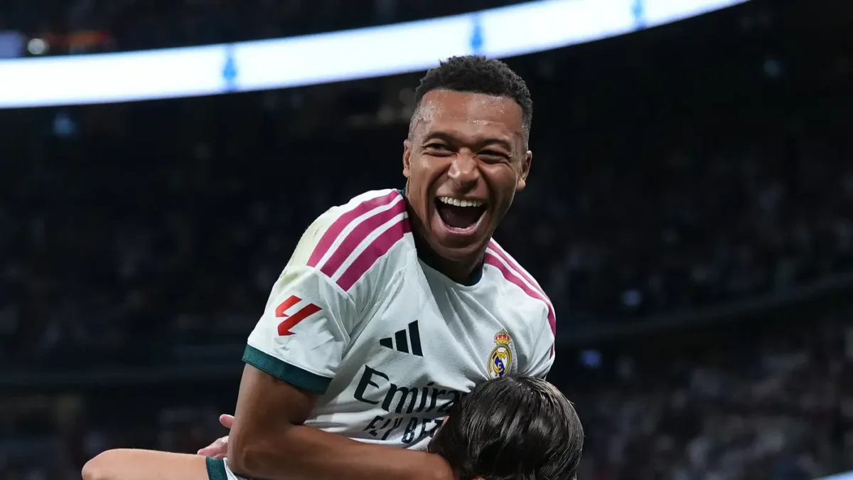 مبابي يقترب من المئوية ورقم رونالدو التاريخي مع ريال مدريد