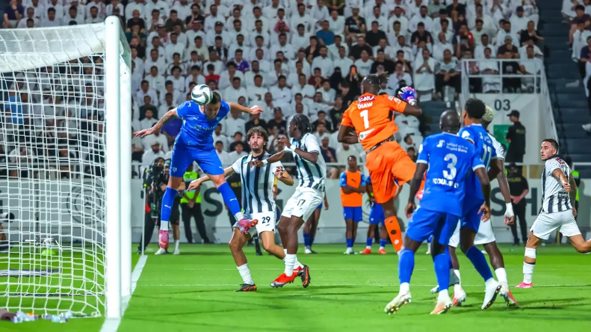 الهلال يتعاقد مع ريتشارد هيوز لتولي منصب المدير الرياضي