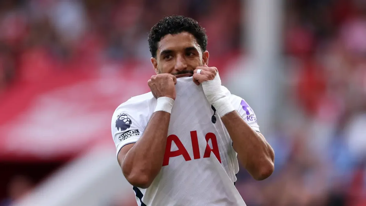 مورفي يدافع عن مرموش بعد موجة الانتقادات في توتنهام