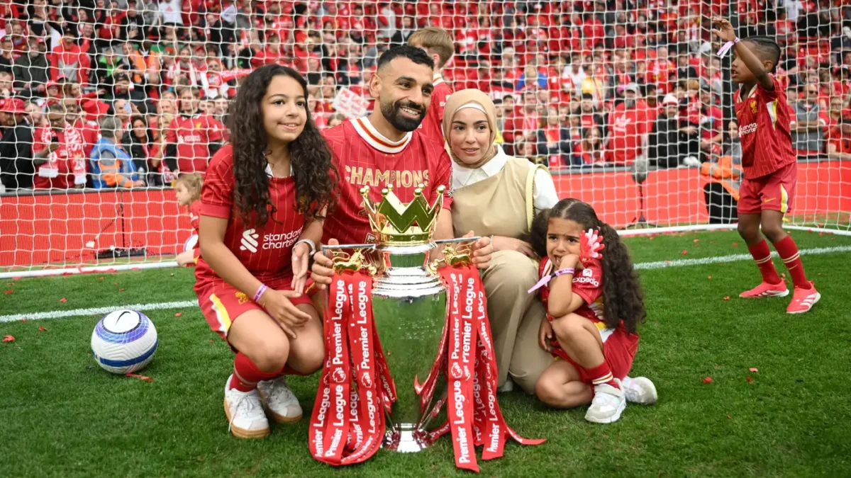 محمد صلاح يُرزق بمولوده الثالث ويختار هذا الاسم