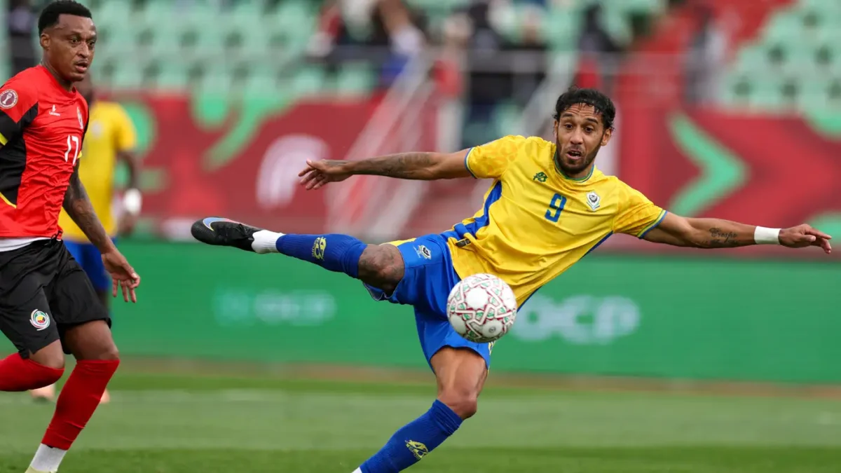 أوباميانج يعلن ابتعاده عن منتخب الجابون