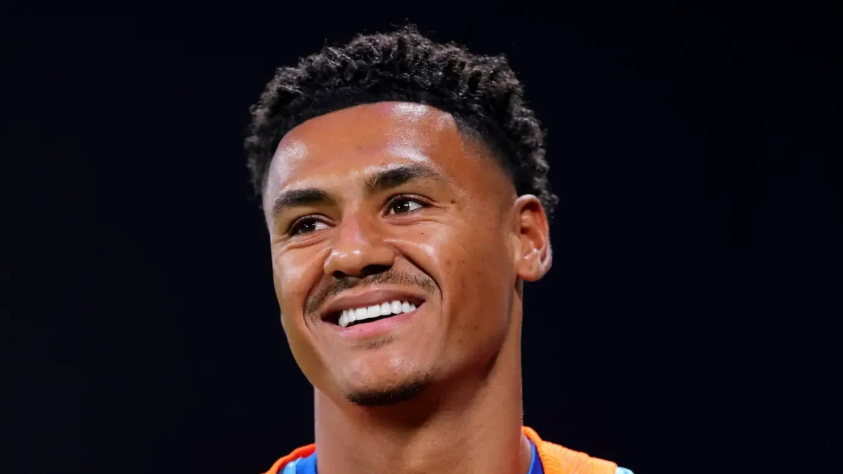 أولي واتكينز يدخل تاريخ الهلال أمام الأهلي