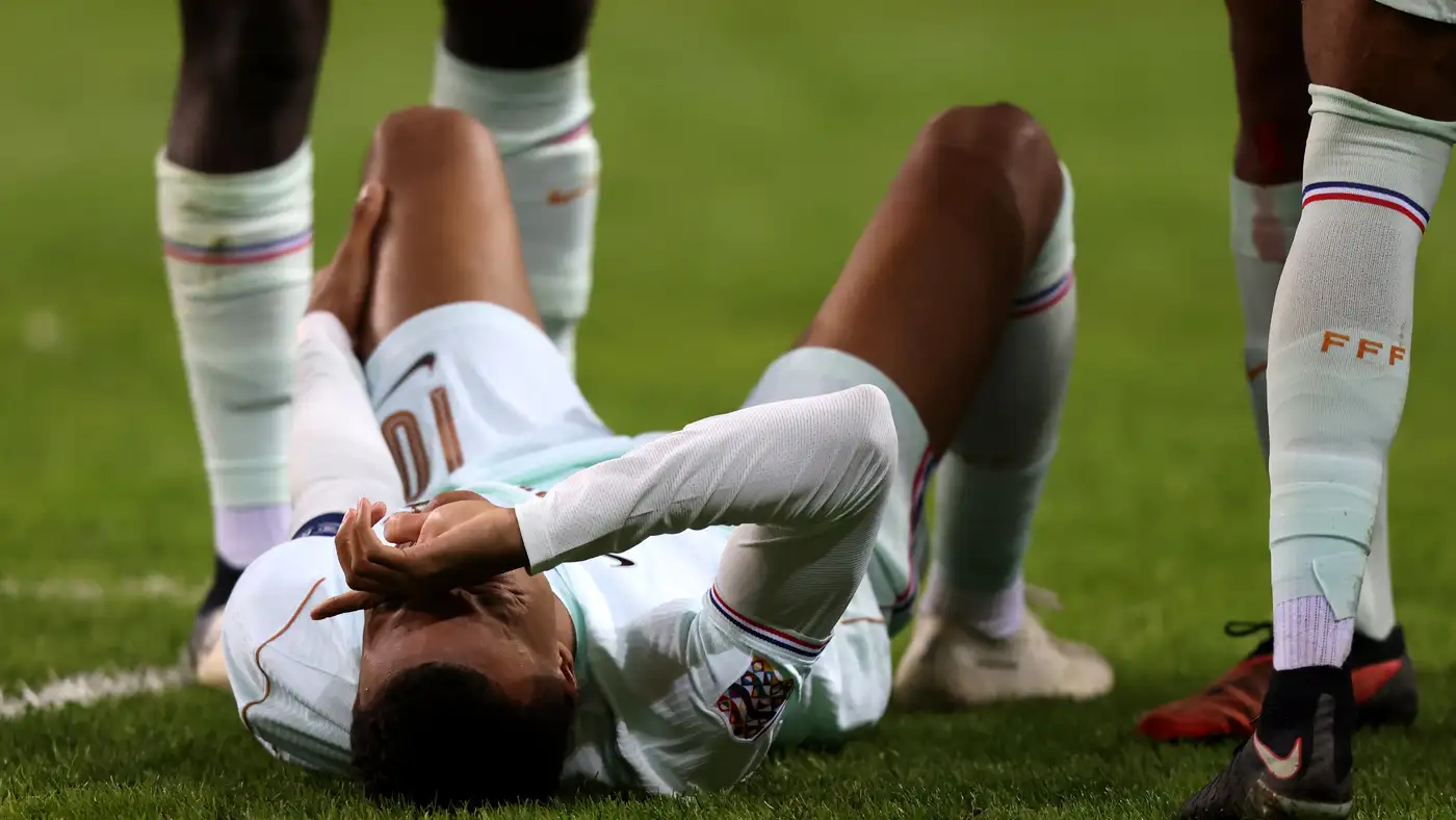 إصابة مبابي وعودته إلى مدريد