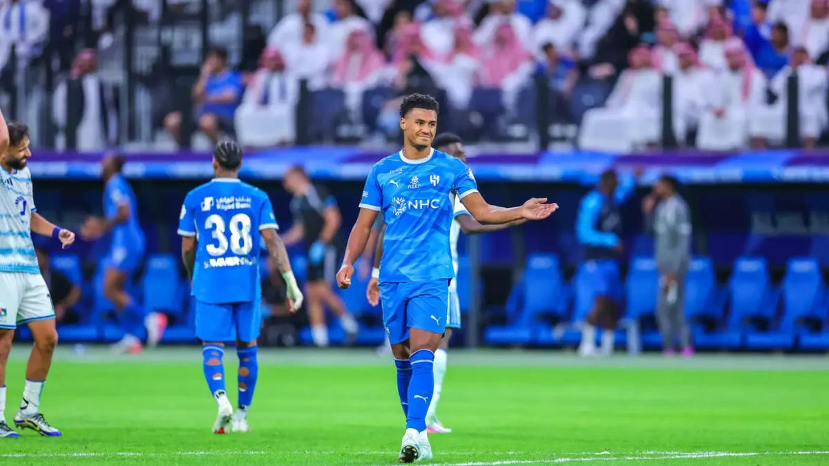 صدمة في الهلال وغياب واتكينز عن موقعة الغرافة