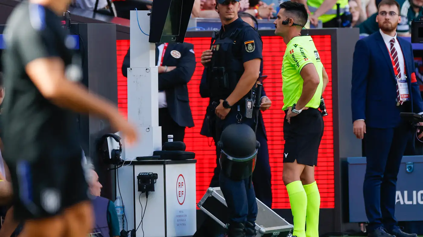 غضب عارم في ريال مدريد بسبب تحكيم الديربي