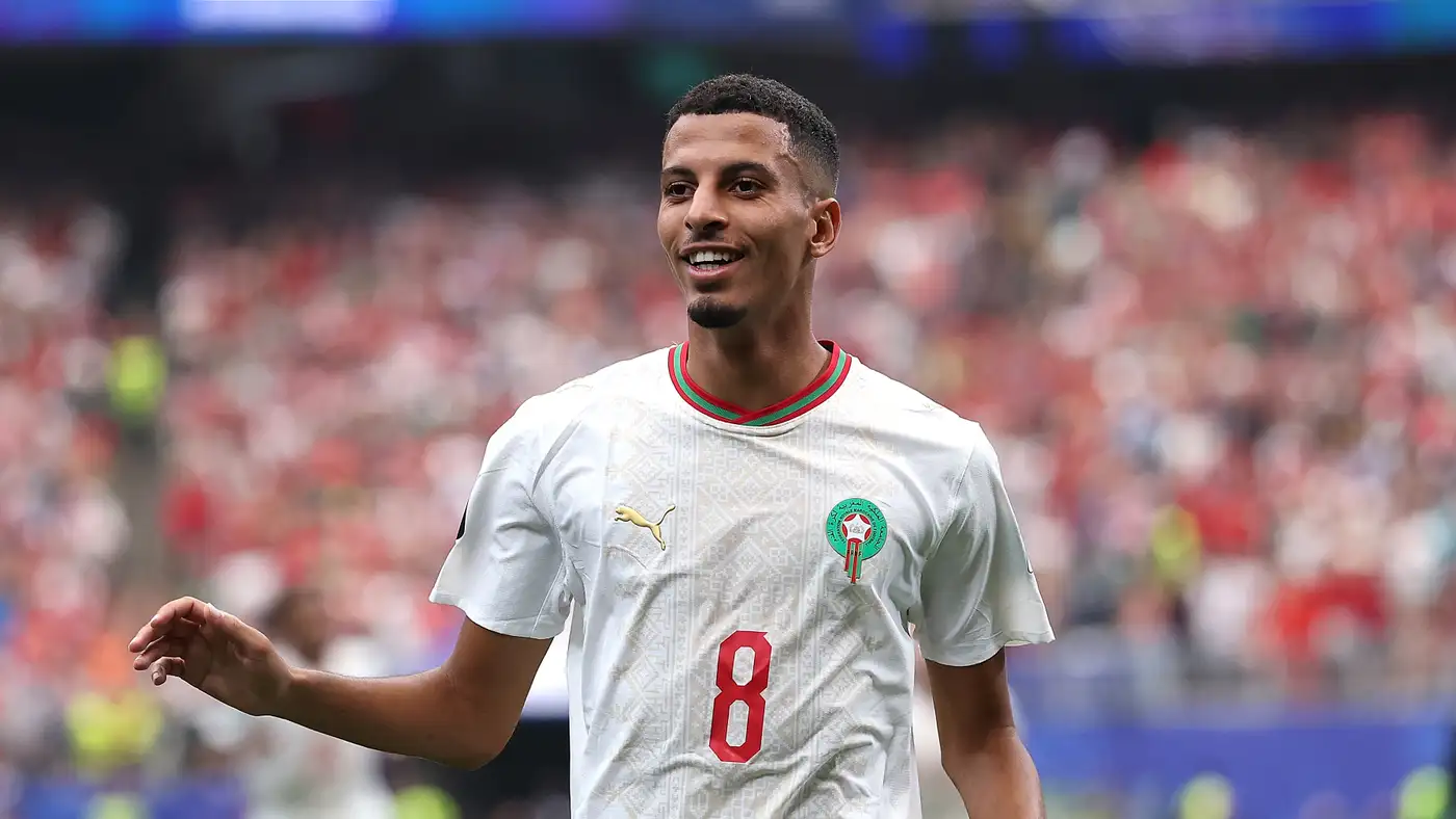 راتب قياسي يقرب أوناحي من العودة إلى باناثينايكوس