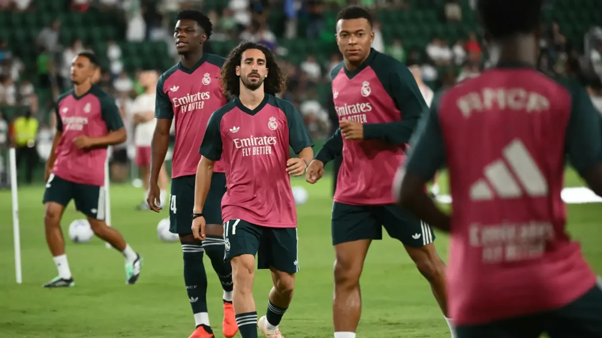 ريال مدريد يقحم برشلونة في أزمة قمصان سبتة