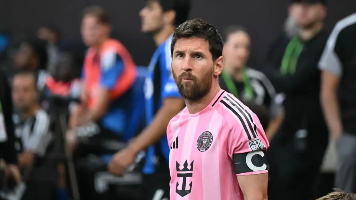 سر تفاعل برشلونة المثير للجدل مع اعتزال ميسي