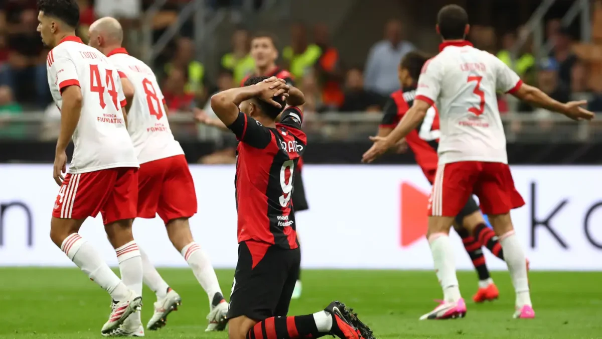 بنفيكا يصعق ميلان بثنائية في الدوري الأوروبي