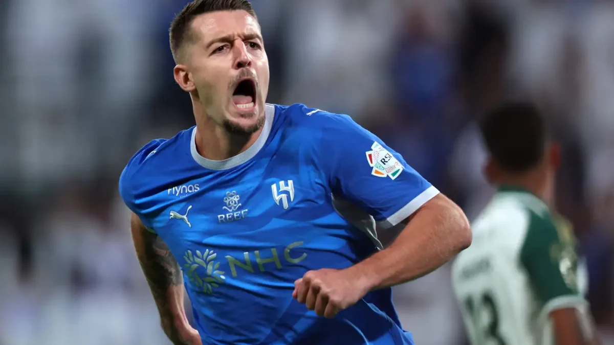 تألق سافيتش يضعه أمام إنجاز جديد مع الهلال