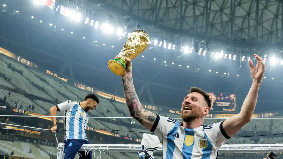 حصاد وإجمالي بطولات ليونيل ميسي طوال مسيرته الكروية