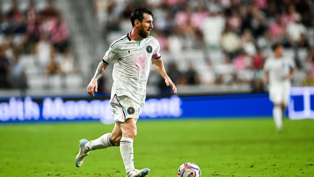 ميسي ينفرد بصدارة هدافي الدوري الأمريكي رغم التعادل