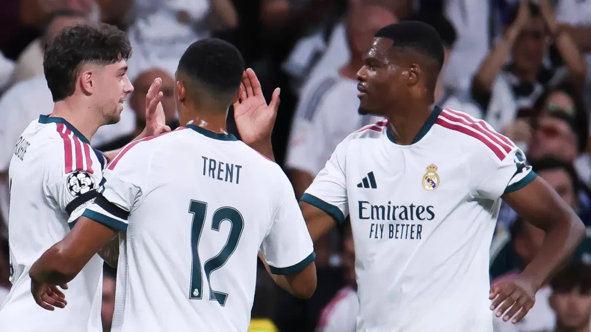 دومفريس يحسم صراع الجبهة اليمنى في ريال مدريد