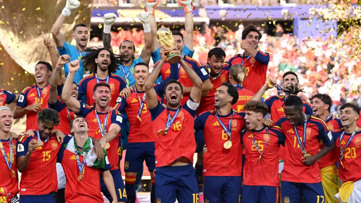 لابورت يعيد إحياء عبارته الشهيرة مع منتخب إسبانيا