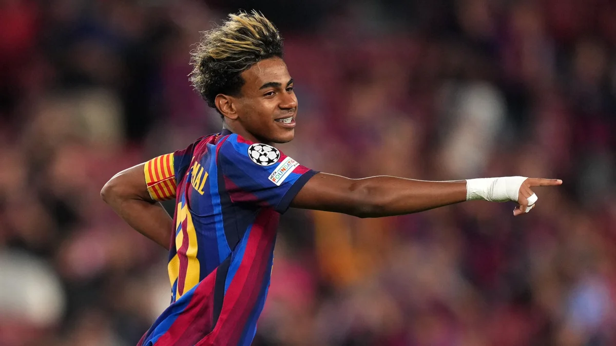 يامال يذهل زملائه بهدف رائع في تدريبات برشلونة