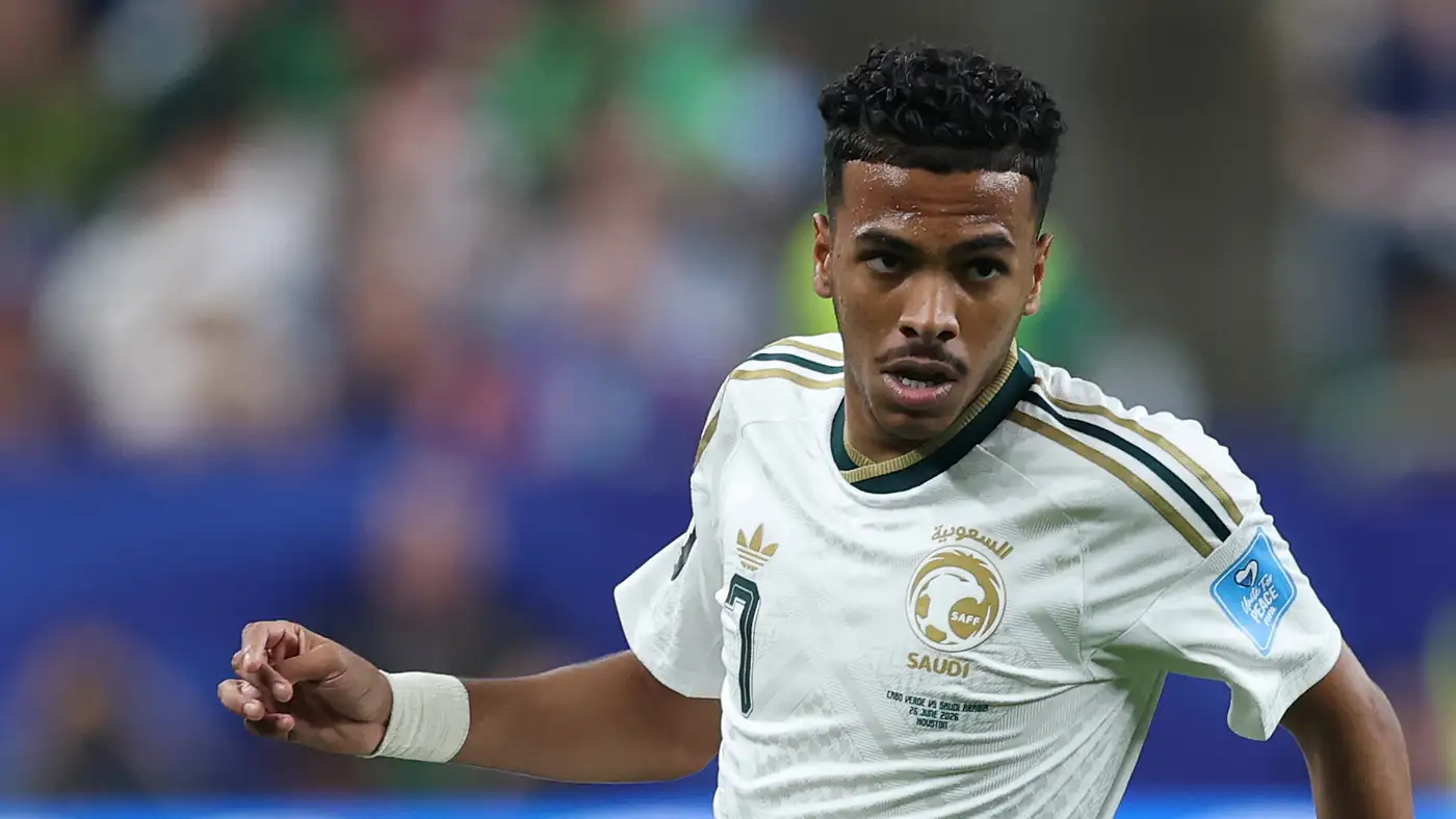 حقيقة طرد مصعب الجوير من معسكر المنتخب السعودي